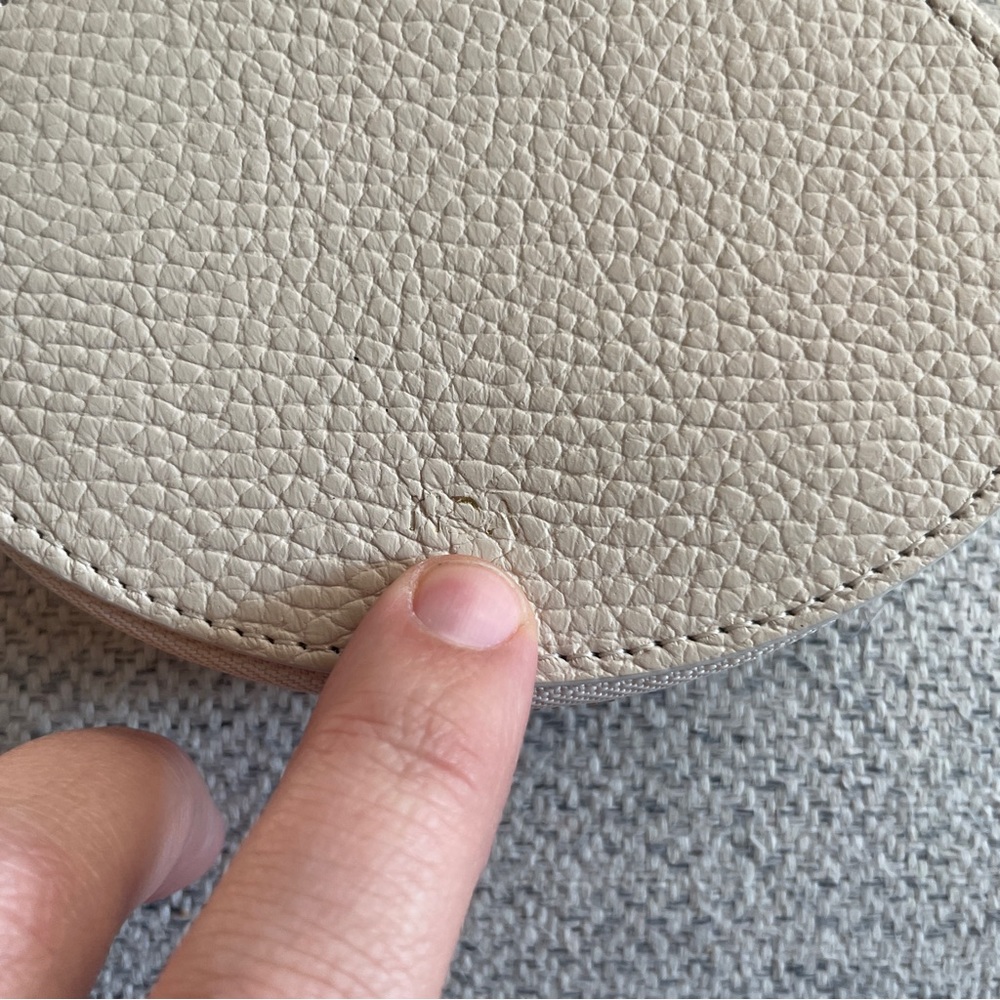 Cuyana Pebbled Leather Oval Jewelry Case in Light Beige with Gold Accent - Picture 3 of 7